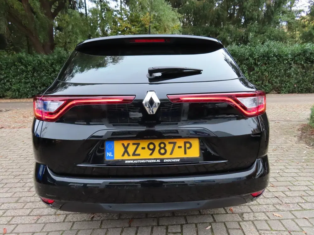 Renault Megane Mégane 1.3 TCe Limited AUTOMAAT uit 2019, foto 3