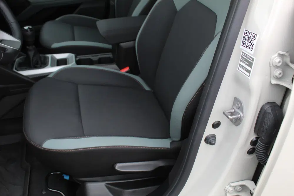 Dacia Duster 1.2-130pk TCe Mild-Hybrid Extreme. Stoere uit 2025, foto 6