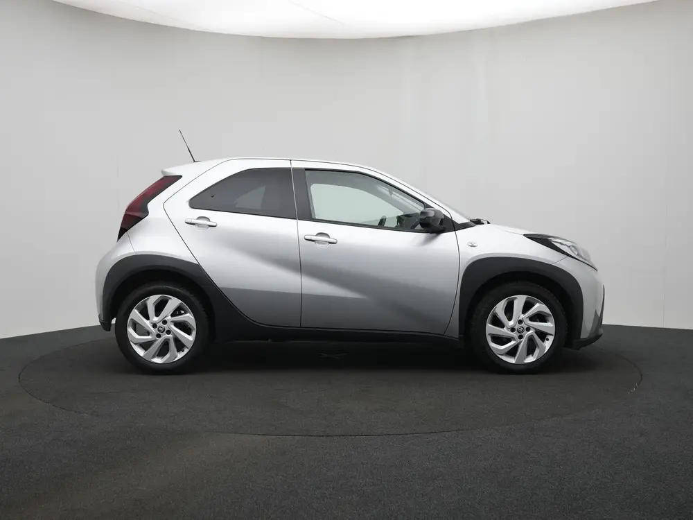 Toyota Aygo X 1.0 VVT-i MT first uit 2022, foto 11