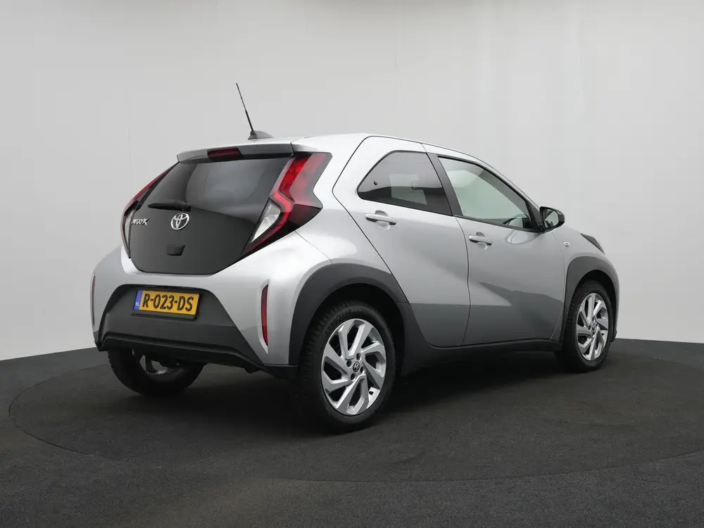 Toyota Aygo X 1.0 VVT-i MT first uit 2022, foto 2