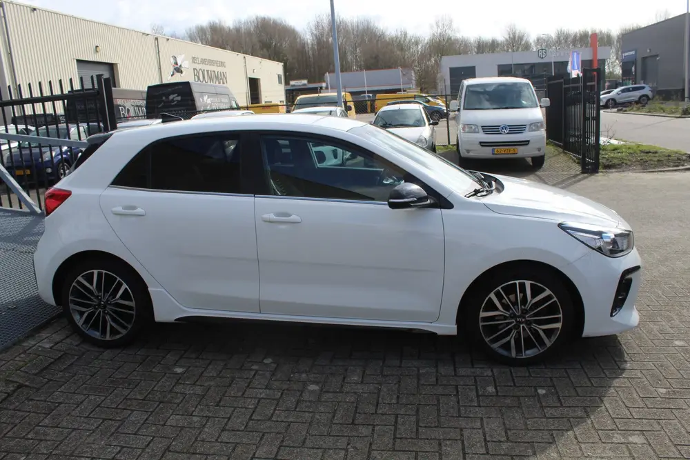 Kia Rio 1.0 TGDI GT-Line Edition Achteruitrijcamer uit 2020, foto 8