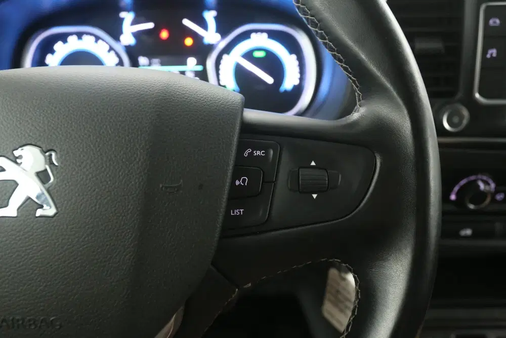 Peugeot Expert 75 kWh L2H1 uit 2022, foto 18