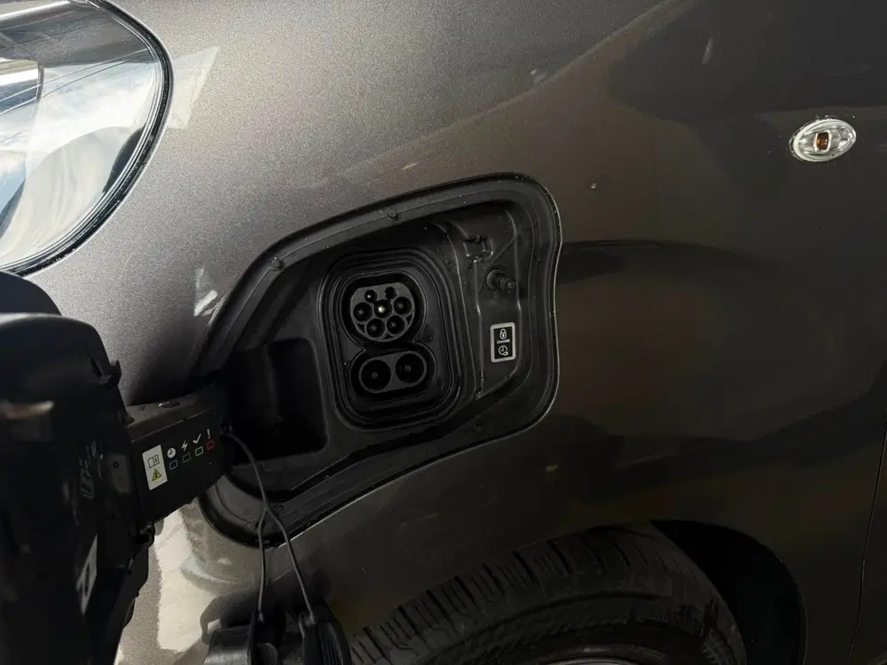 Peugeot Expert 75 kWh L2H1 uit 2022, foto 7