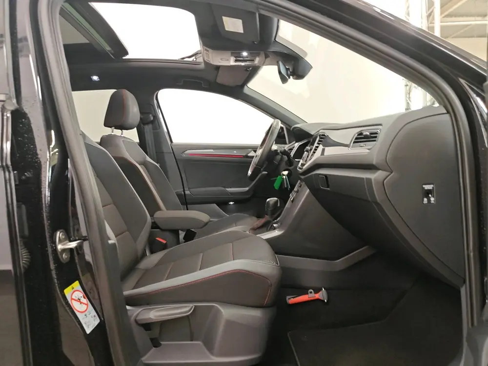Volkswagen T-Roc 1.5 TSI 150pk Automaat Sport Business R Lin uit 2021, foto 6
