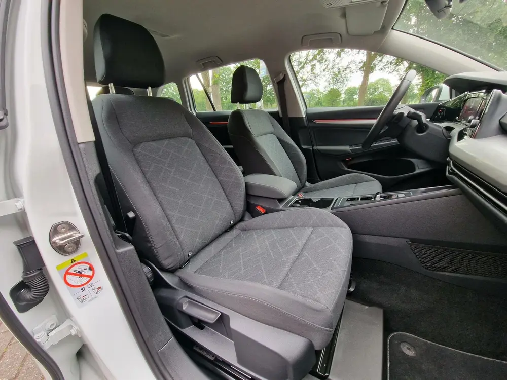 Volkswagen Golf Variant 1.0 eTSI Life|Digi-dash|110PK|DSG|Au uit 2022, foto 6