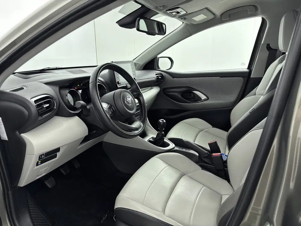 Toyota Yaris 1.5 VVT-i Executive uit 2021, foto 5
