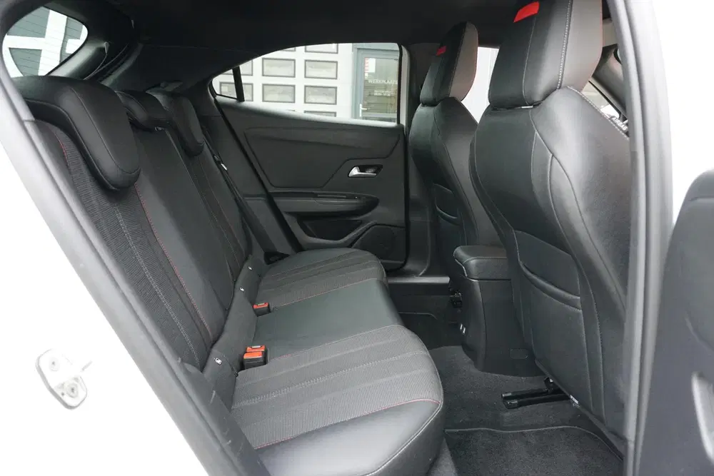 Opel Mokka 1.2 Turbo GS Line AUT. + MATRIX LED uit 2021, foto 19