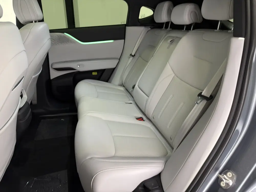 Xpeng G6 RWD Long Range | Licht Interieur (bj 2026) uit 2026, foto 17