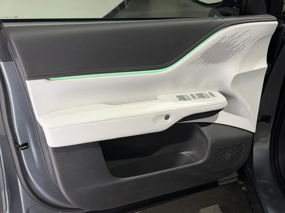 Xpeng G6 RWD Long Range | Licht Interieur (bj 2026) uit 2026, foto 19