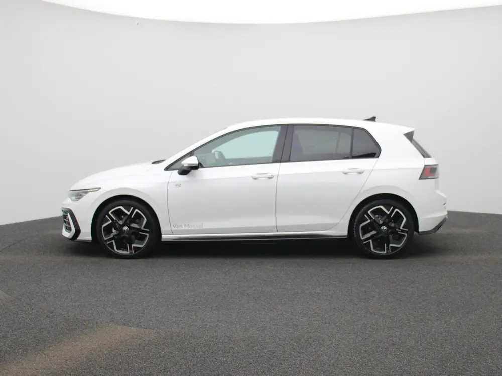 Volkswagen Golf 1.5 eTSI R-Line Edition | Automaat | Navigat uit 2025, foto 3