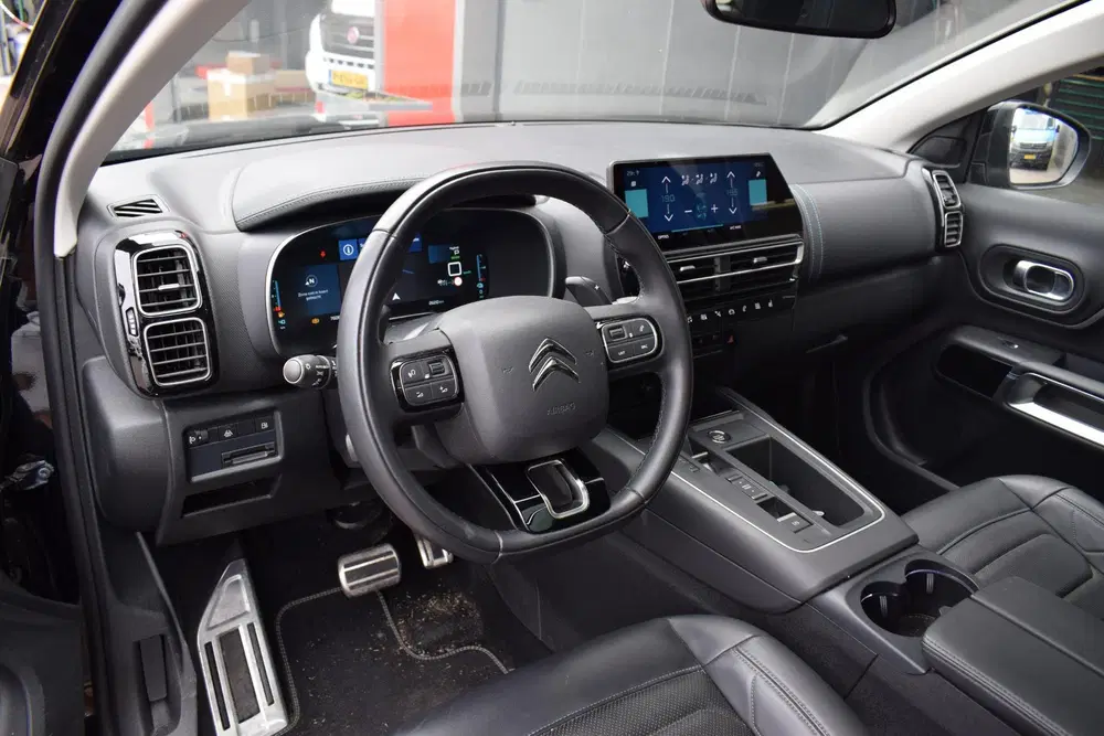Citroën C5 Aircross Citroen C5 Aircross 1.6 Plug-in Hybrid 225 uit 2024, foto 4