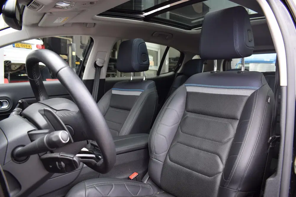 Citroën C5 Aircross Citroen C5 Aircross 1.6 Plug-in Hybrid 225 uit 2024, foto 5