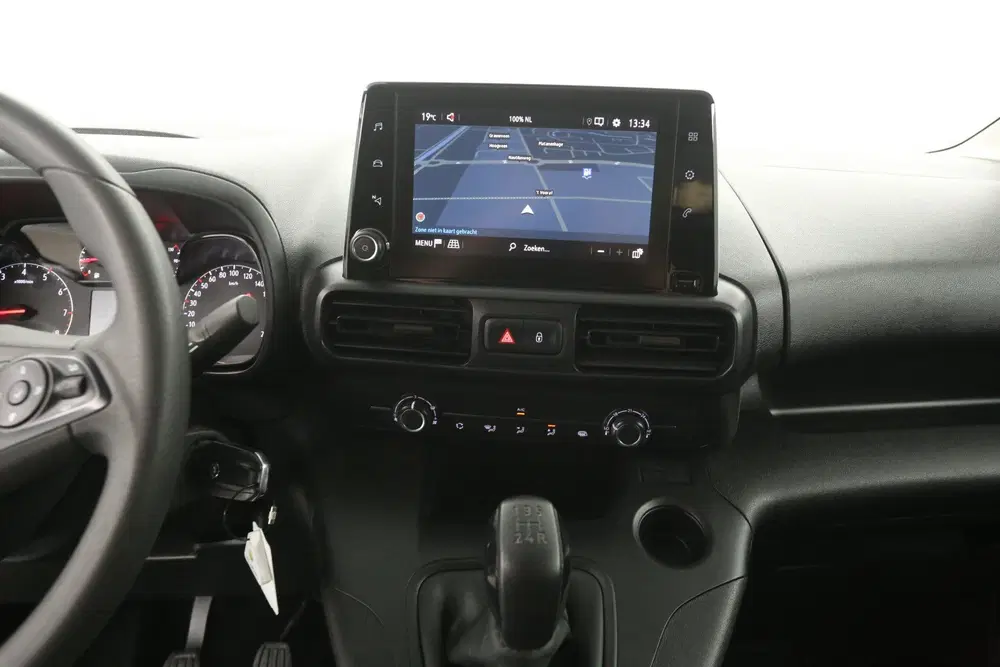 Opel Combo 1.5D uit 2021, foto 11