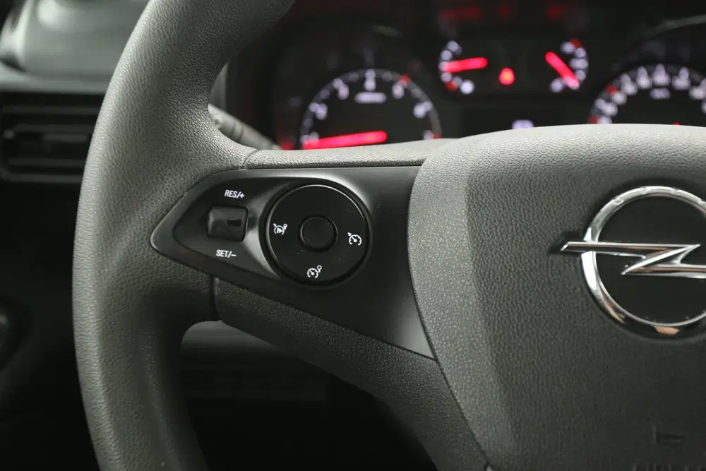 Opel Combo 1.5D uit 2021, foto 16