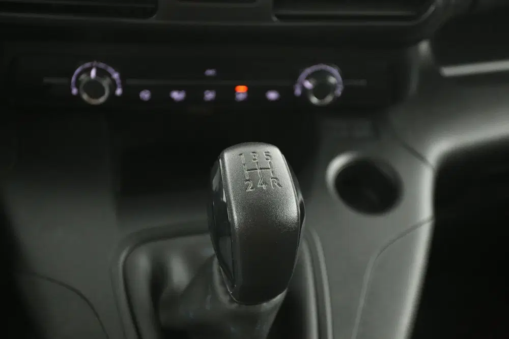 Opel Combo 1.5D uit 2021, foto 20