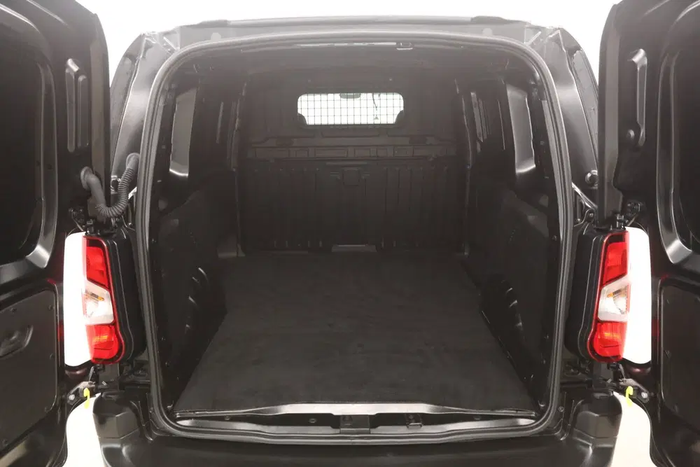 Opel Combo 1.5D uit 2021, foto 3