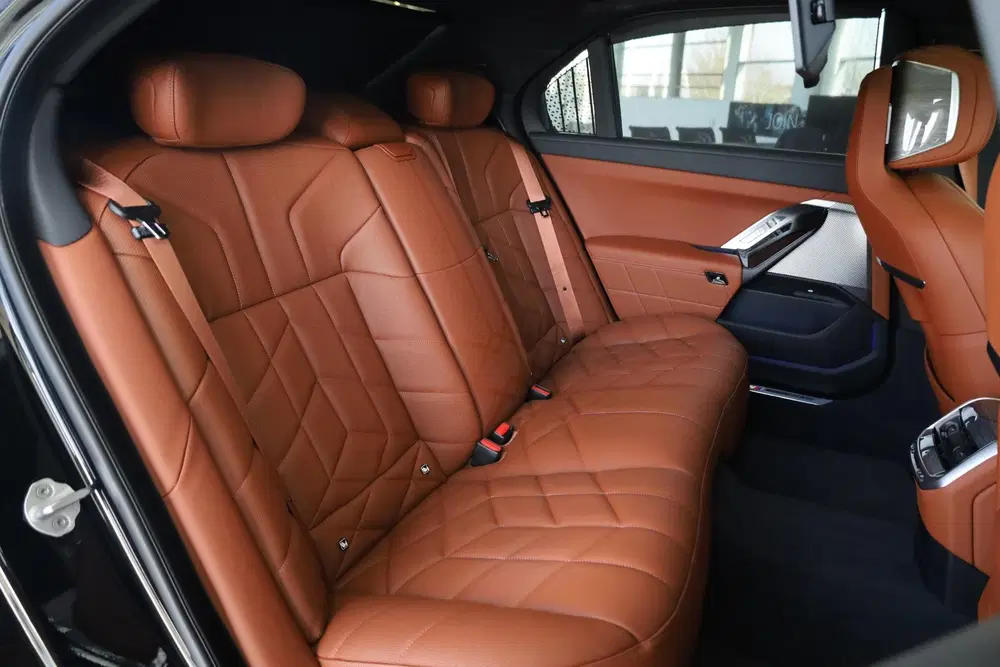 BMW i7 xDrive60 M Sport Pro uit 2025, foto 11