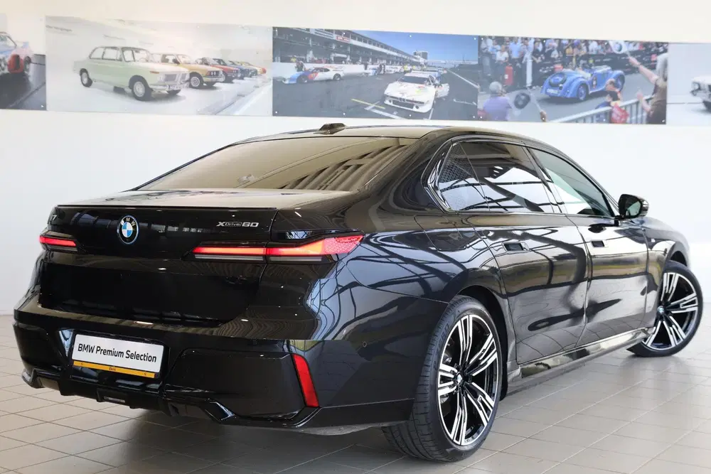 BMW i7 xDrive60 M Sport Pro uit 2025, foto 2