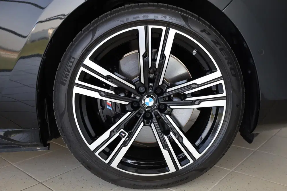 BMW i7 xDrive60 M Sport Pro uit 2025, foto 8