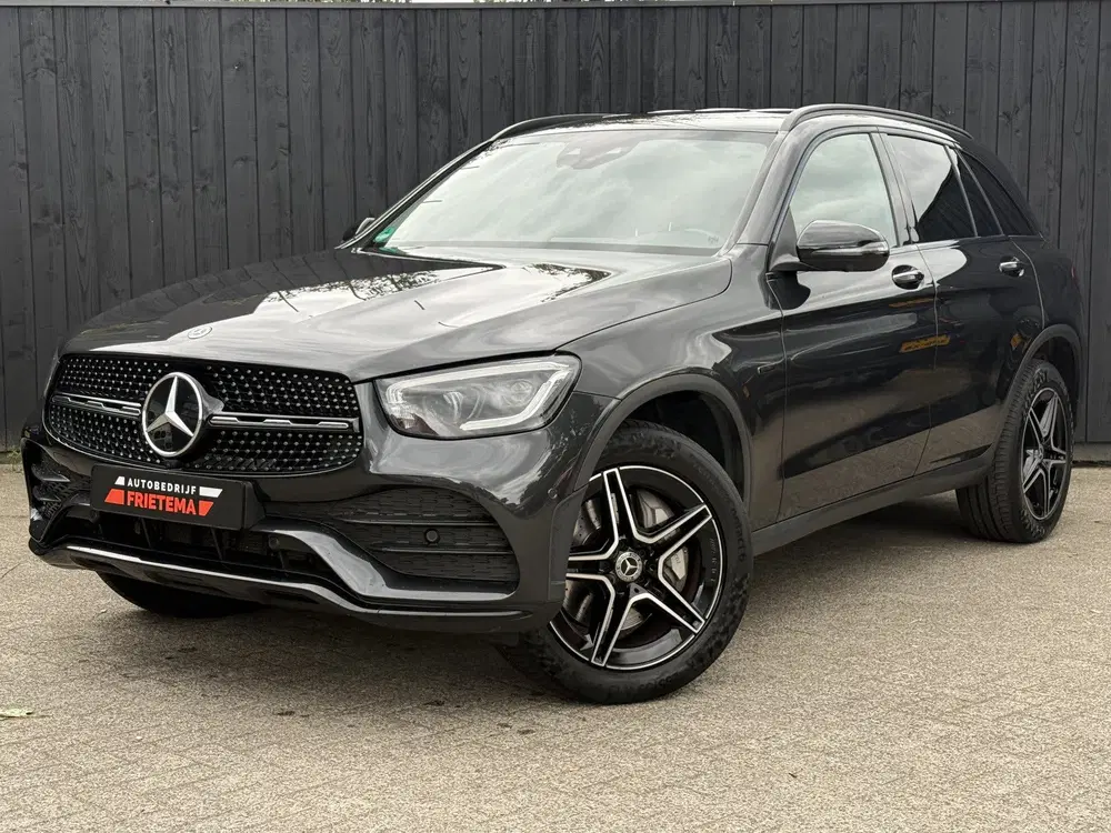 Mercedes-Benz GLC GLC 300e 4MATIC Business Solution AMG uit 2021