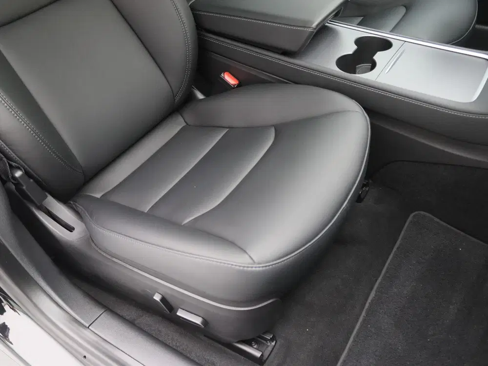 Tesla Model 3 Model 3 Standard RWD Plus FACELIFT 93.7% S uit 2022, foto 15