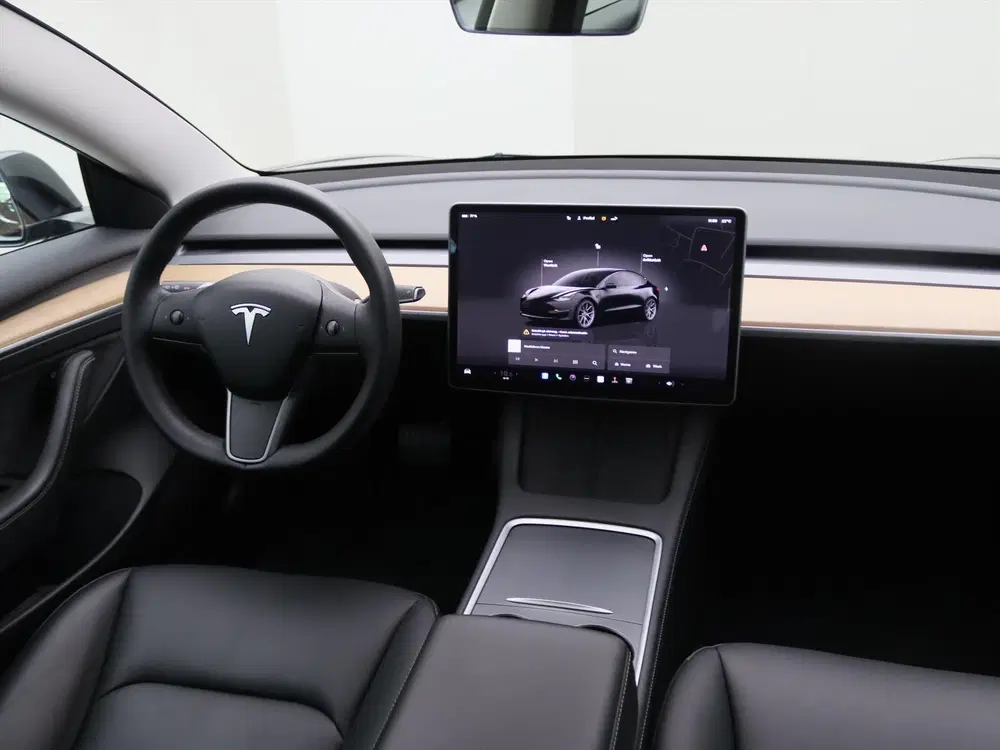 Tesla Model 3 Model 3 Standard RWD Plus FACELIFT 93.7% S uit 2022, foto 2