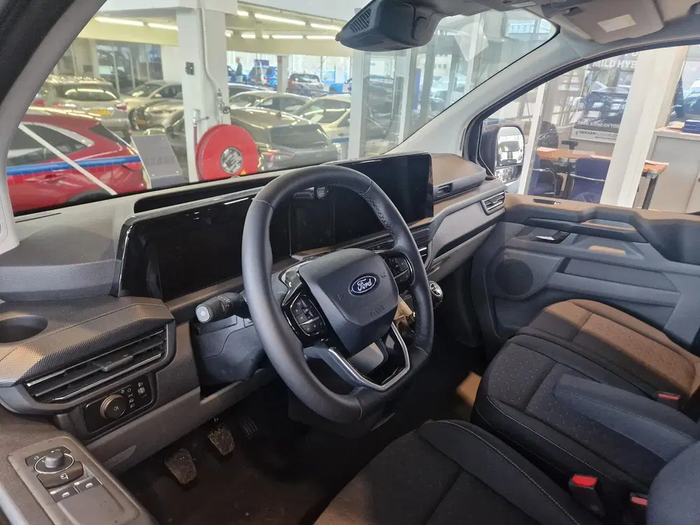Ford Transit Custom 320 2.0 TDCI L2H1 Limited Dubbele Cabine uit 2024, foto 10