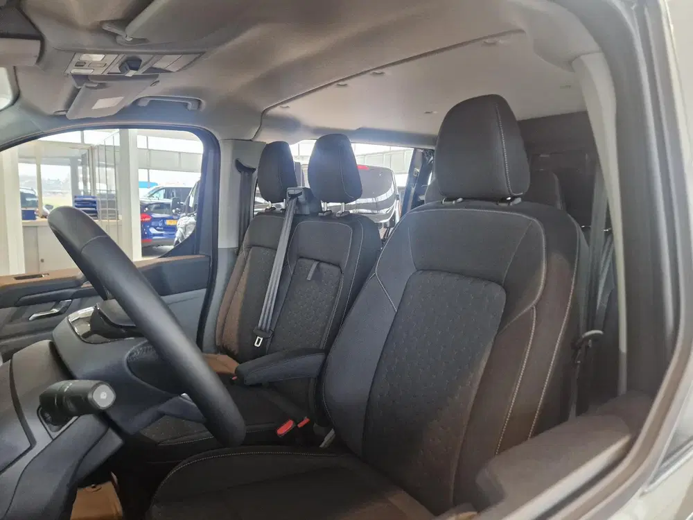Ford Transit Custom 320 2.0 TDCI L2H1 Limited Dubbele Cabine uit 2024, foto 11