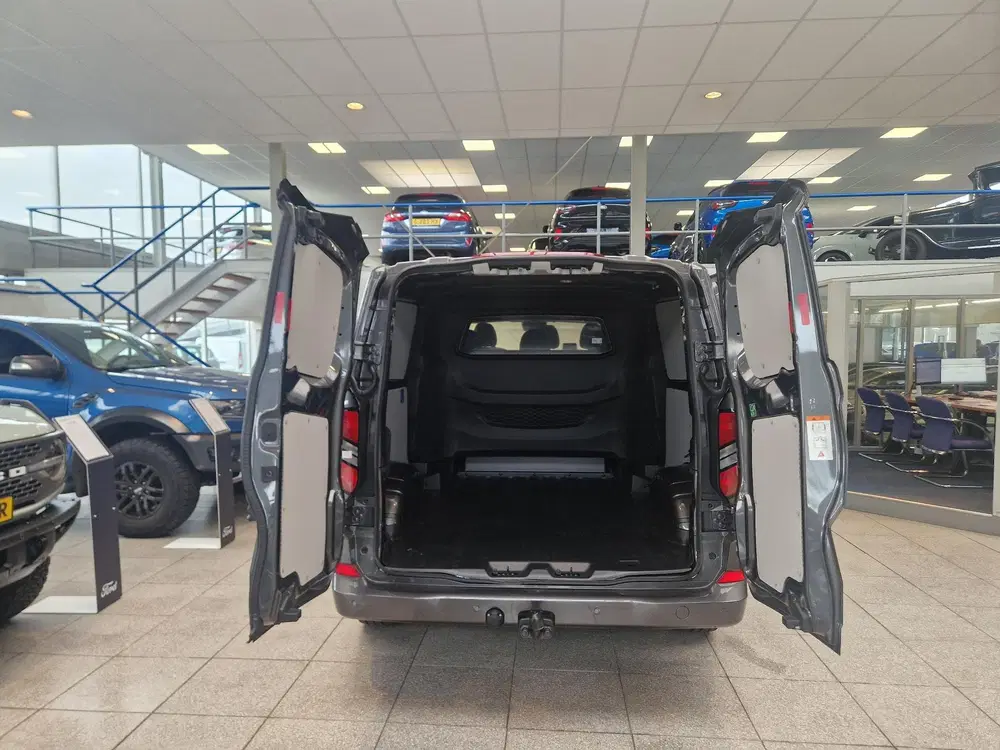 Ford Transit Custom 320 2.0 TDCI L2H1 Limited Dubbele Cabine uit 2024, foto 6