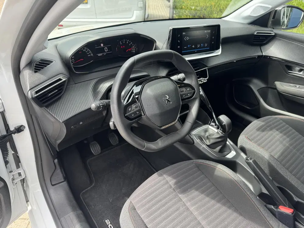 Peugeot 208 1.2 PureTech Active Pack uit 2023, foto 16