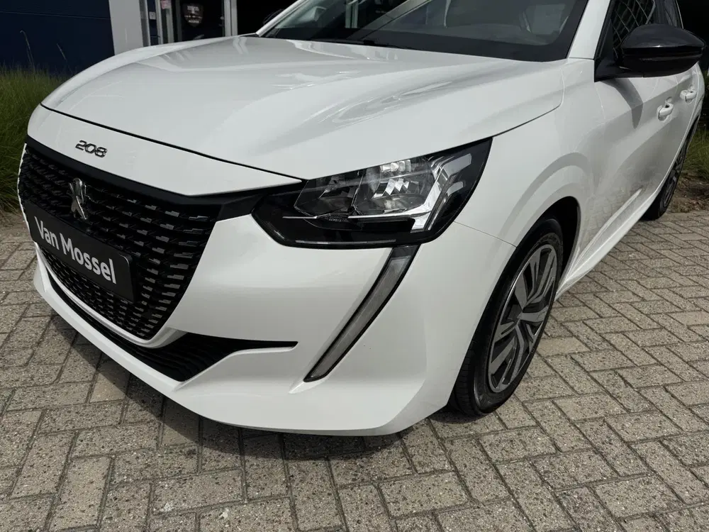 Peugeot 208 1.2 PureTech Active Pack uit 2023, foto 7