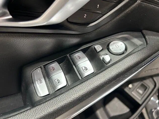BMW 3-serie 330e 292pk Aut M-Sport Opendak Leer Harman uit 2021, foto 10