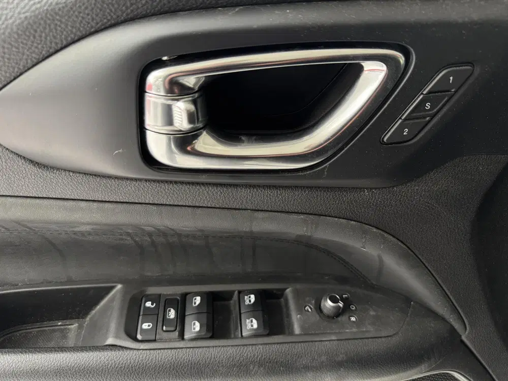 Jeep Compass 1.5T e-Hybrid Summit uit 2025, foto 14