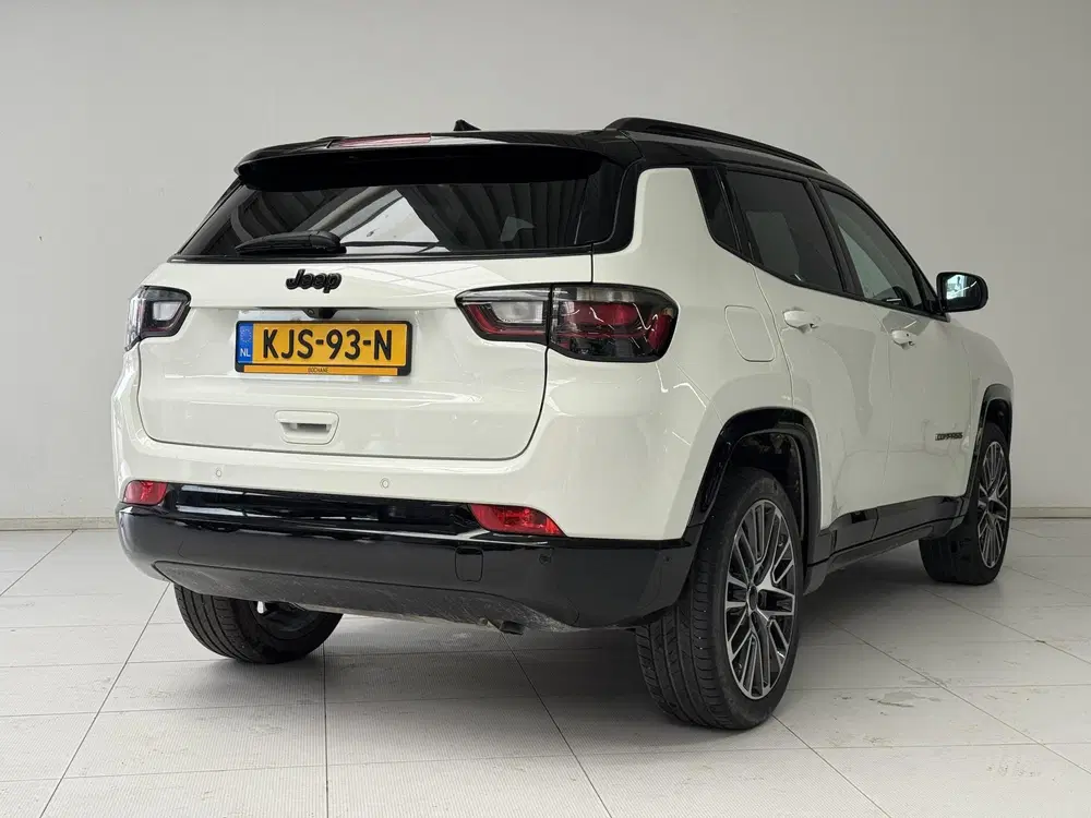 Jeep Compass 1.5T e-Hybrid Summit uit 2025, foto 2
