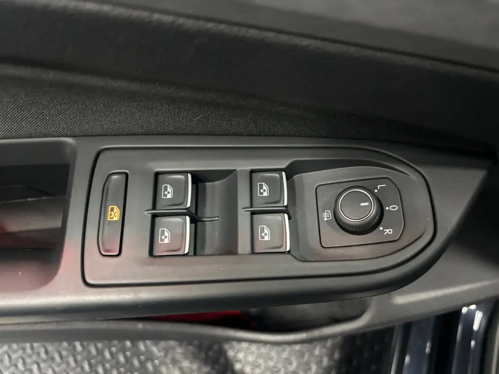 Volkswagen Golf 1.5 TSI Life Navi | Clima | Cruise | PDC uit 2020, foto 18