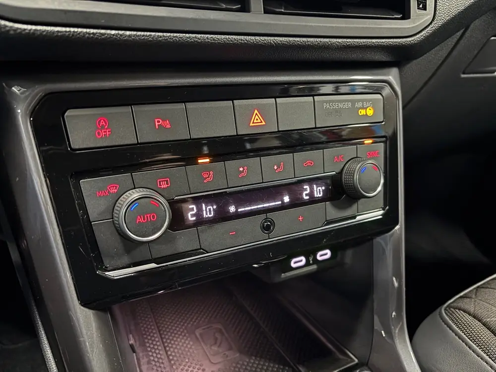 Volkswagen T-Cross 1.0 TSI Style Navi | Clima | Cruise | PDC uit 2021, foto 18