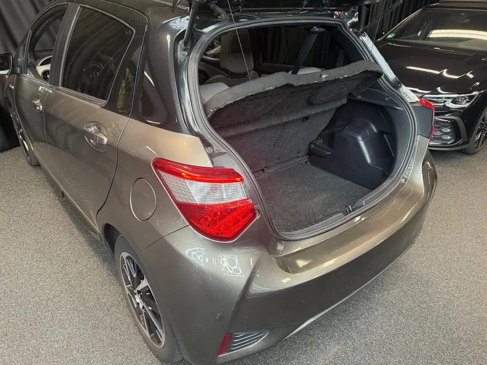 Toyota Yaris 1.5 Hybrid Active uit 2019, foto 19