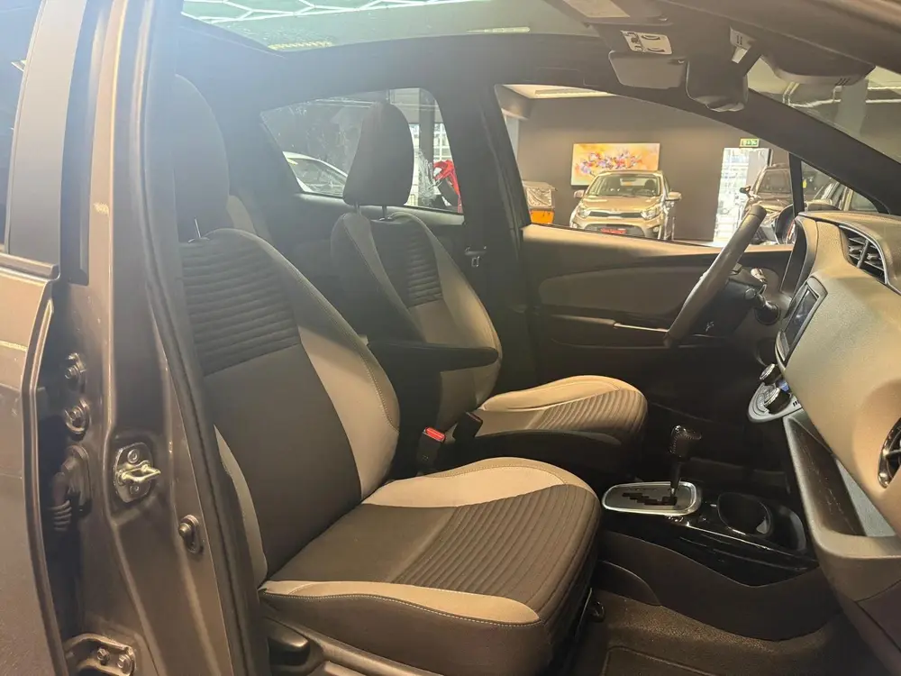 Toyota Yaris 1.5 Hybrid Active uit 2019, foto 2