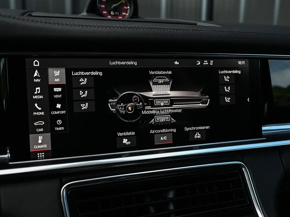 Porsche Panamera 2.9 4 E-Hybrid uit 2021, foto 15
