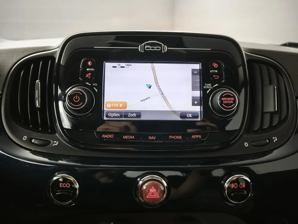 Fiat 500 0.9 TwinAir Turbo Lounge | Navigatie | Panoramadak uit 2019, foto 11
