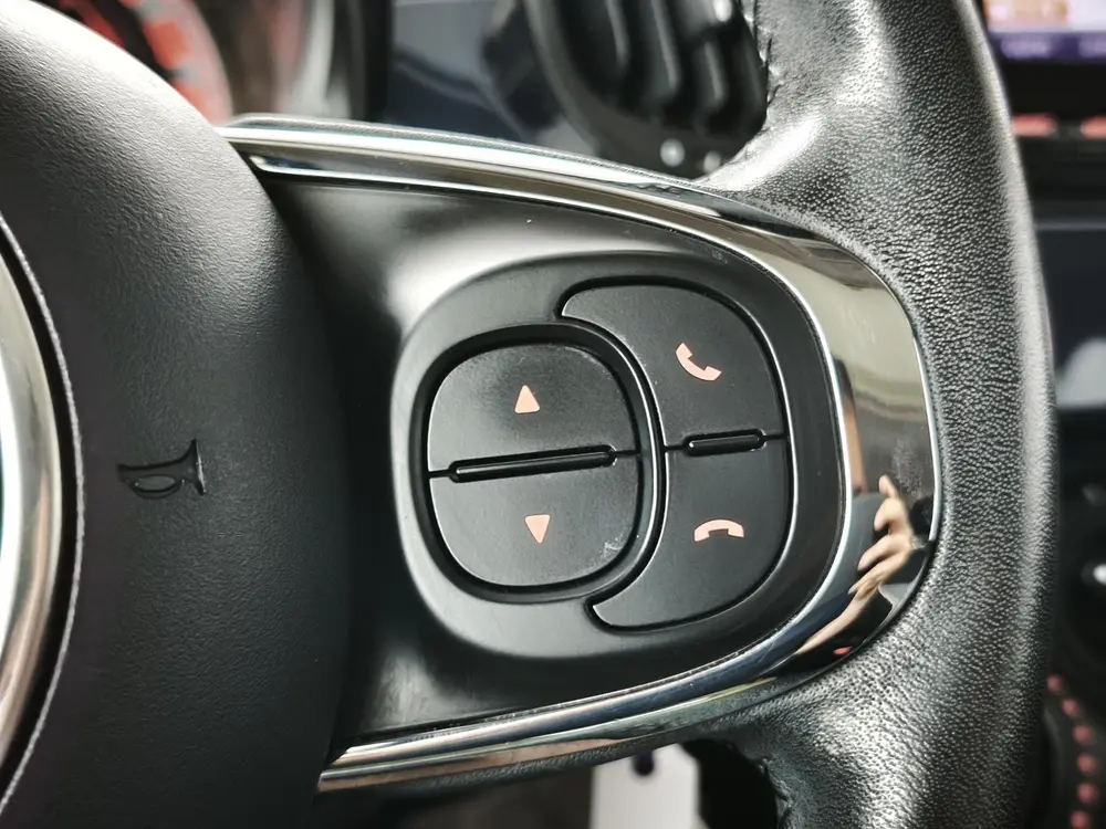 Fiat 500 0.9 TwinAir Turbo Lounge | Navigatie | Panoramadak uit 2019, foto 19