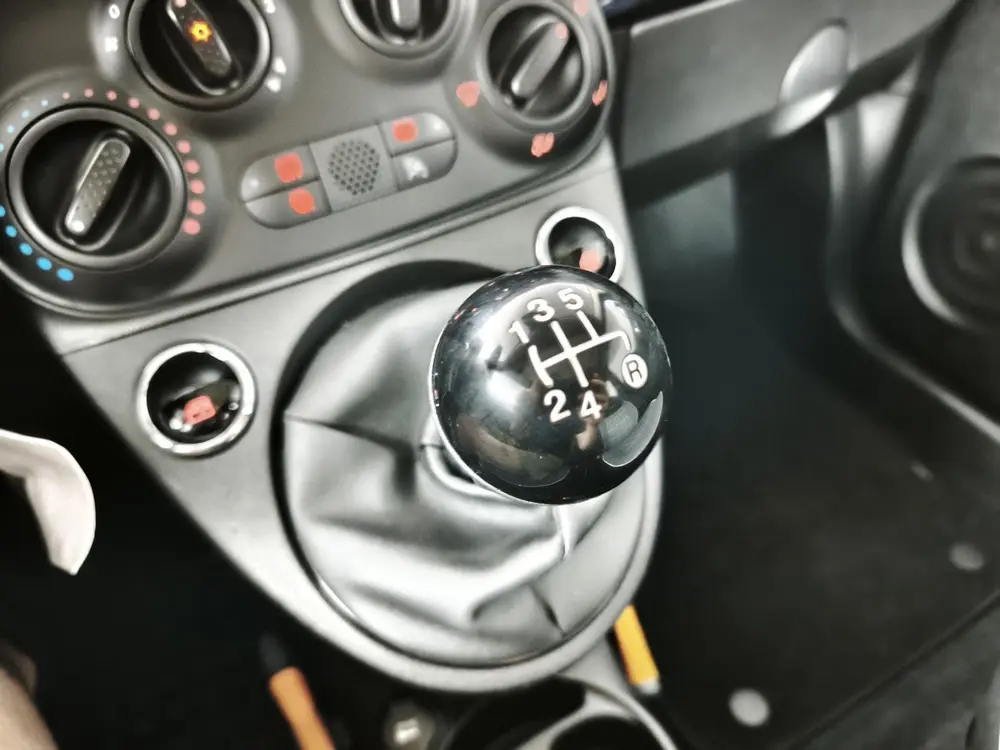 Fiat 500 0.9 TwinAir Turbo Lounge | Navigatie | Panoramadak uit 2019, foto 20