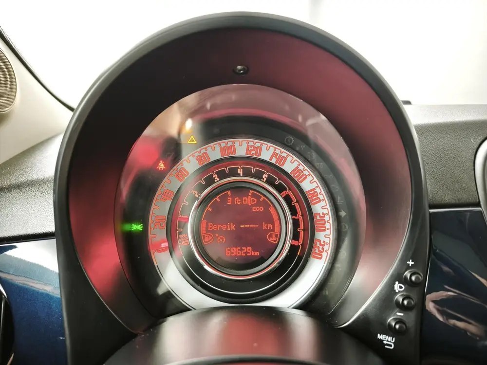 Fiat 500 0.9 TwinAir Turbo Lounge | Navigatie | Panoramadak uit 2019, foto 4