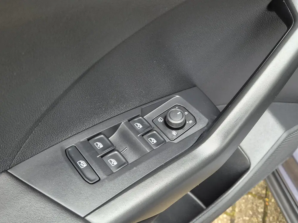Volkswagen T-Cross T-Cross 1.0 TSI AUTOMAAT | Navigatie | Climate Co uit 2025, foto 20