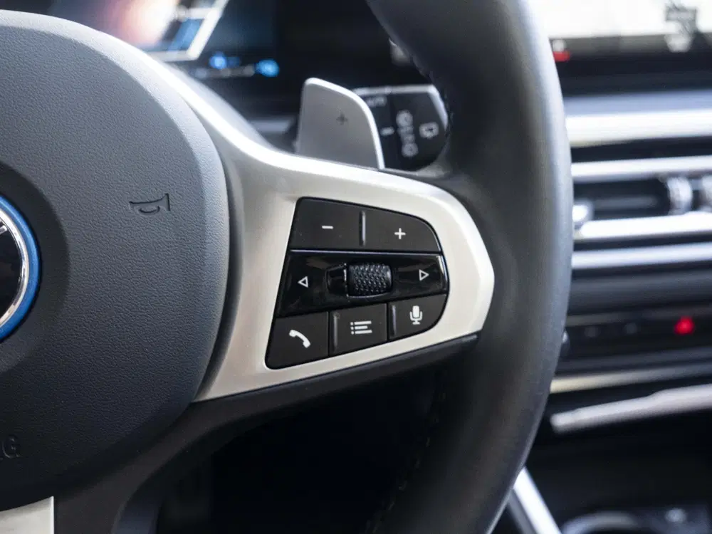 BMW 3-serie Touring 330e SoH 96% uit 2024, foto 18