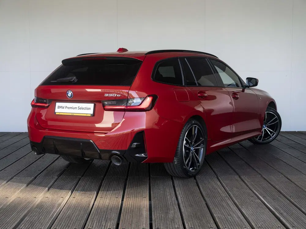 BMW 3-serie Touring 330e SoH 96% uit 2024, foto 2