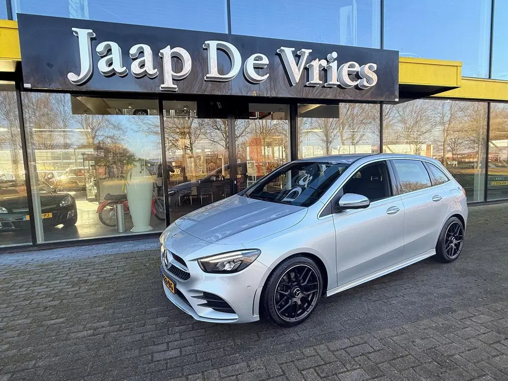 Mercedes-Benz B-Klasse 180 Business Solution AMG uit 2019