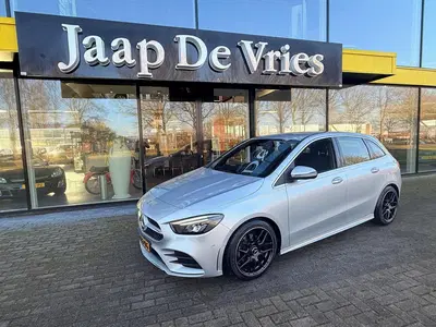 Mercedes-Benz B-Klasse 180 Business Solution AMG uit 2019