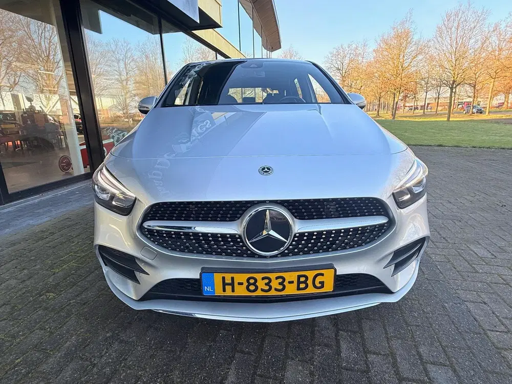 Mercedes-Benz B-Klasse 180 Business Solution AMG uit 2019, foto 17