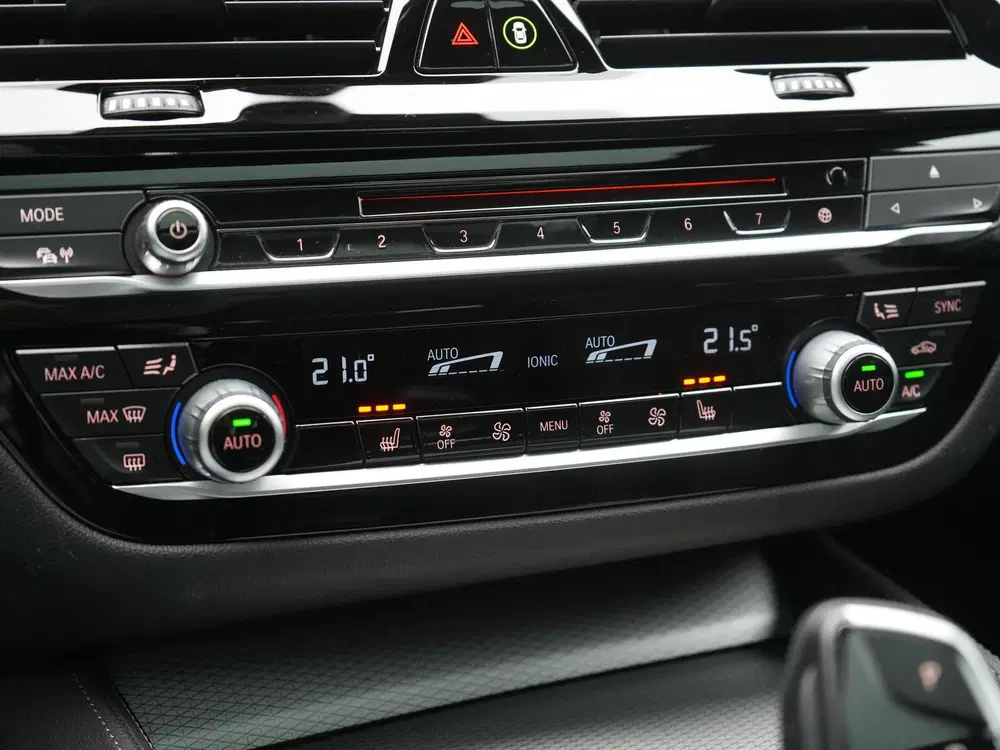 BMW 5-serie 5 Serie Touring 520i M Sport 184pk Dealer uit 2019, foto 15